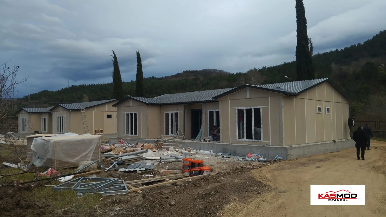 Tamamlanmış prefabrik evlerin dış görünümü